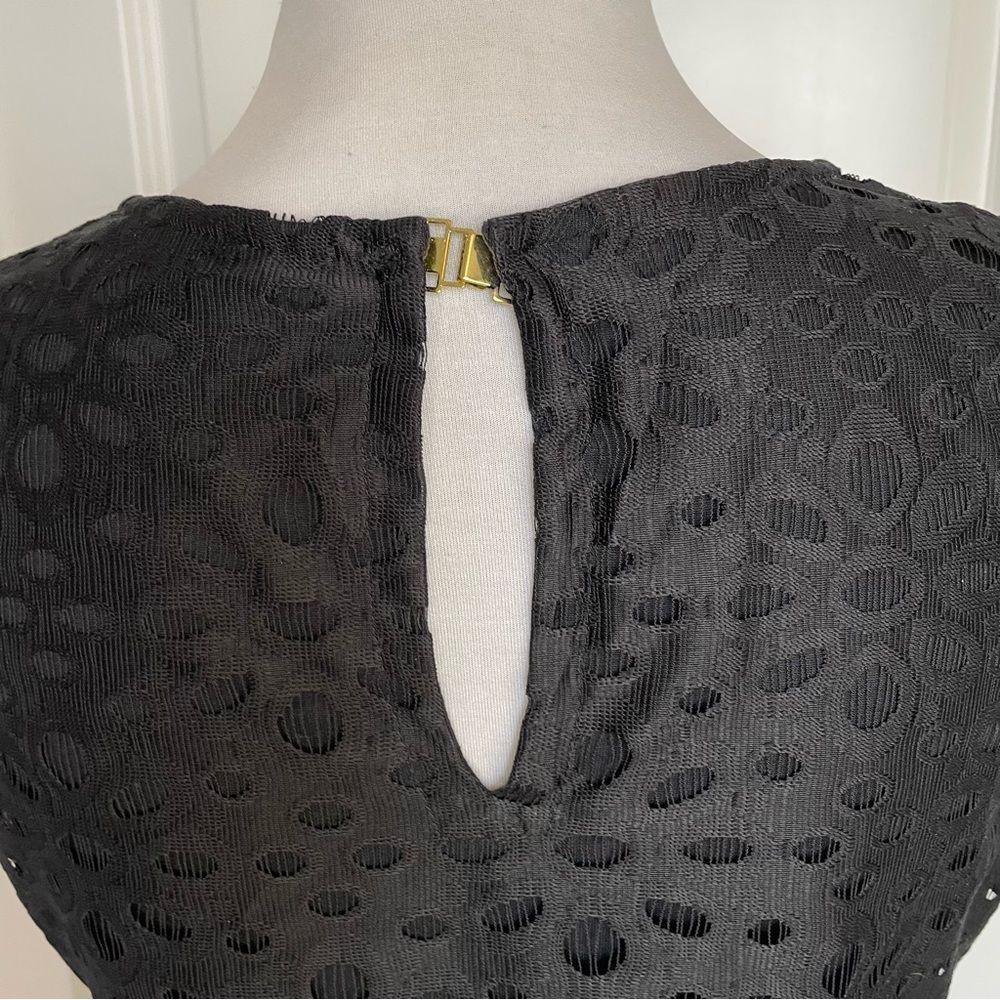 Banana republic Black Lace Tank Too size Medium - Picture 6 of 11